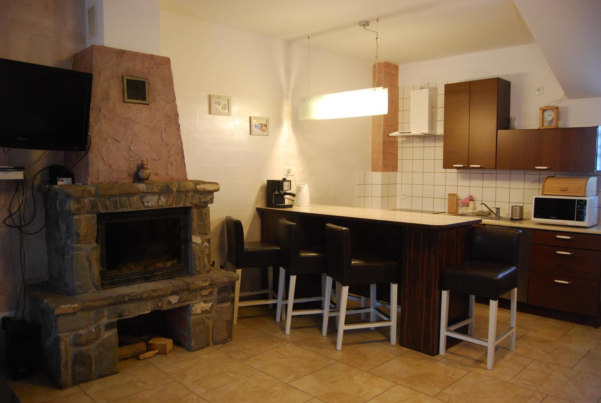 Apartaments Gory Niedzica Zamek Bagian luar foto